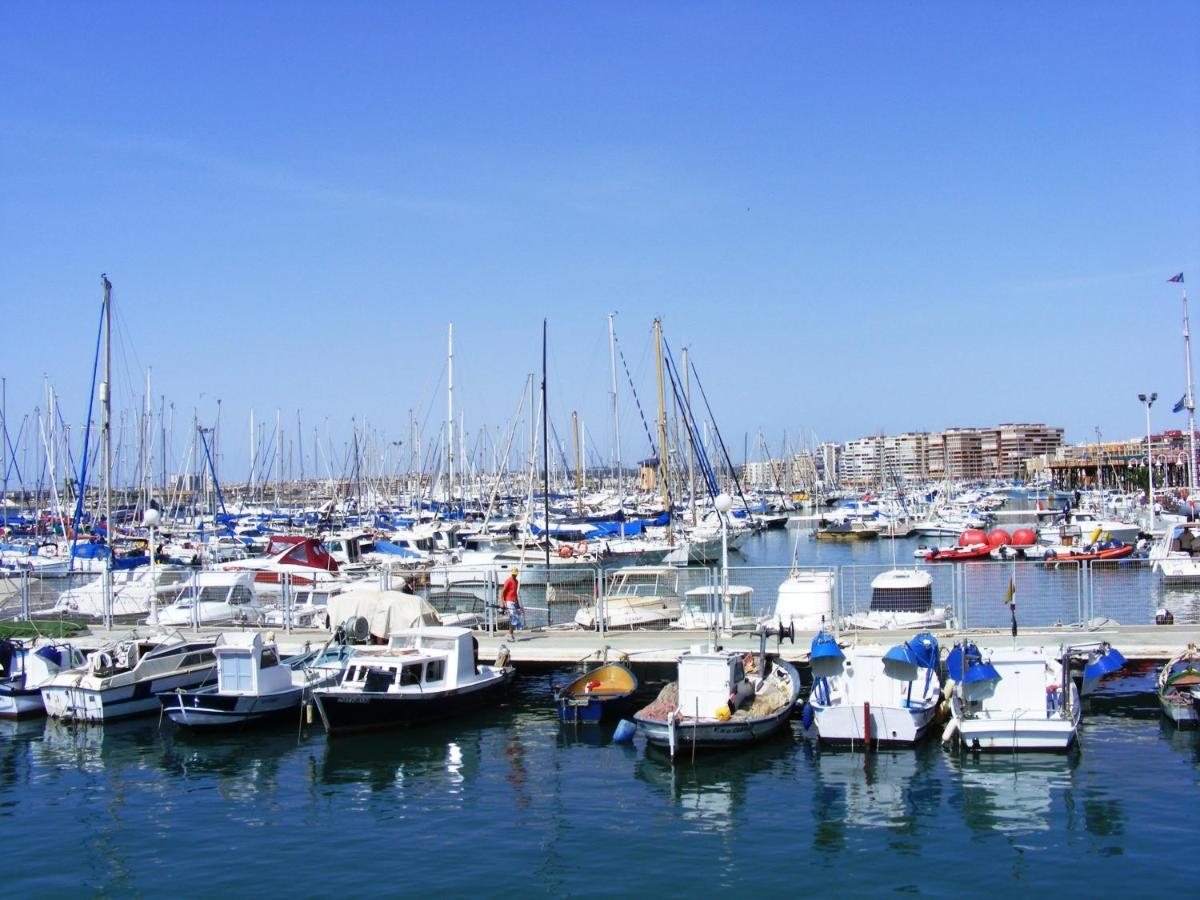 Apartament Carmen Torrevieja Zewnętrze zdjęcie